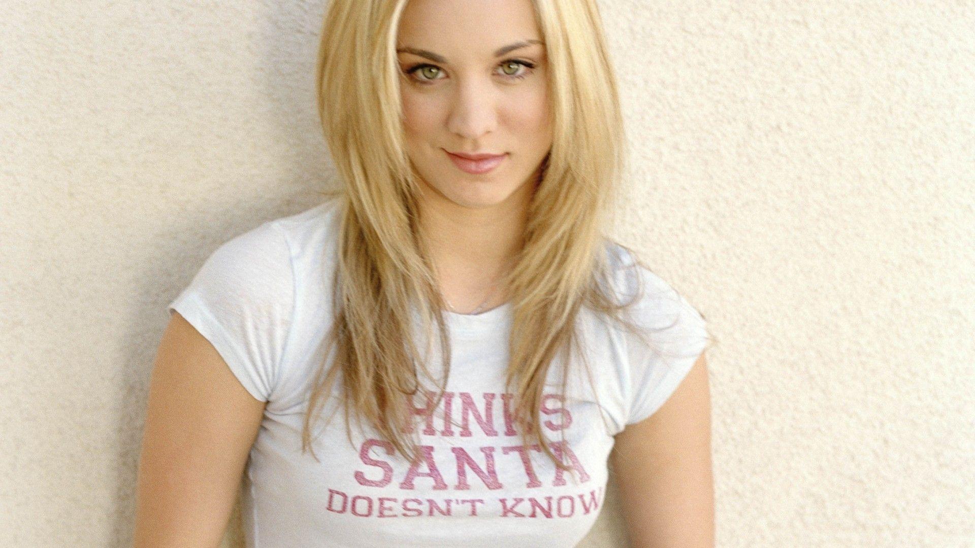Kaley Cuoco Sweeting from 8 Simple Rules HD Actor Wallpaper