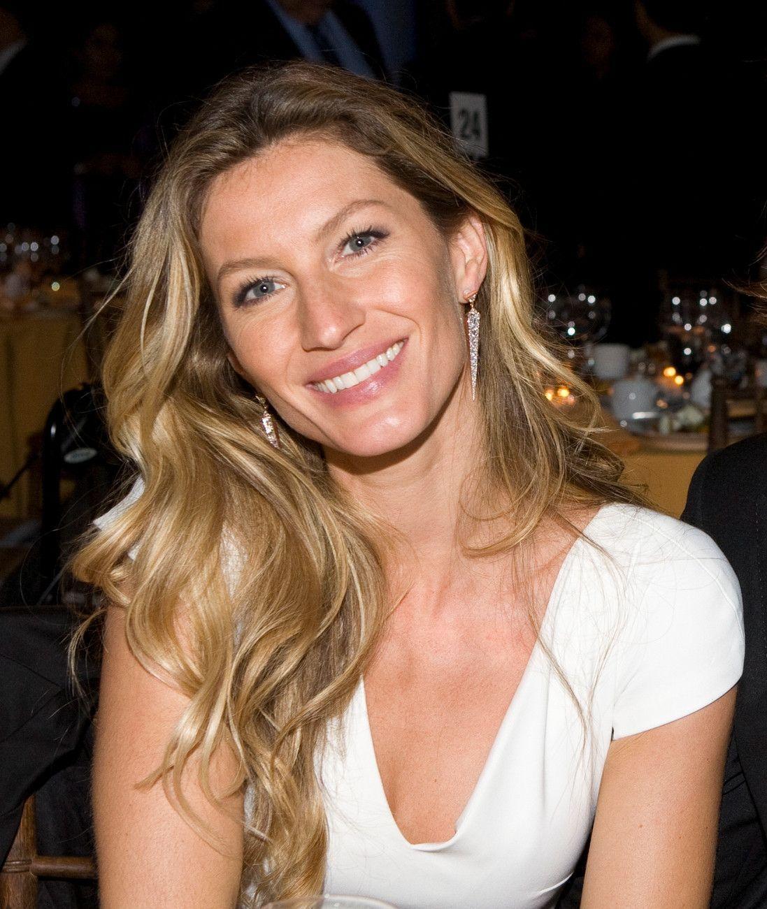 Gisele Bundchen wallpaper high resolution. High quality