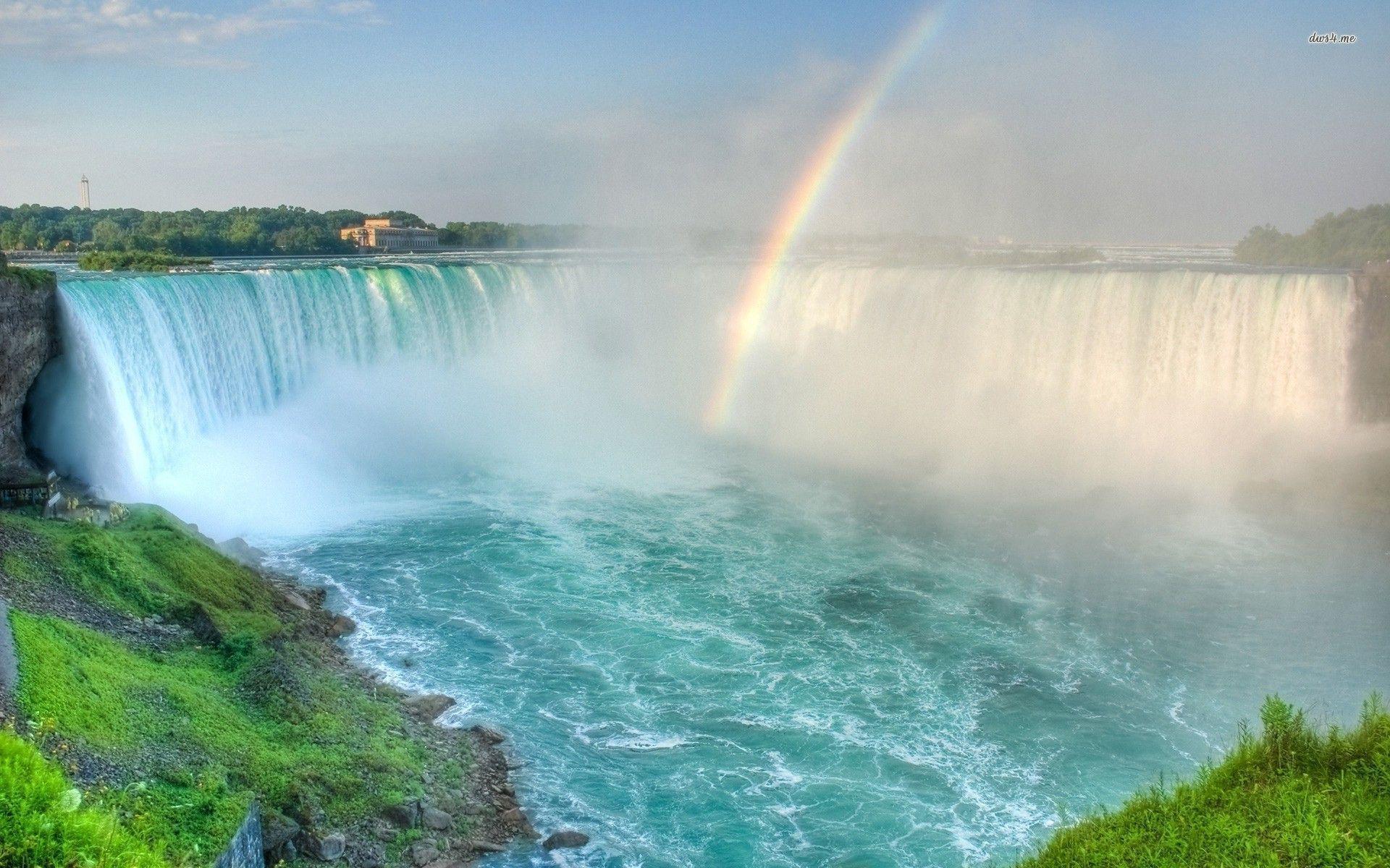 Rainbow in Niagara Falls Wallpaper