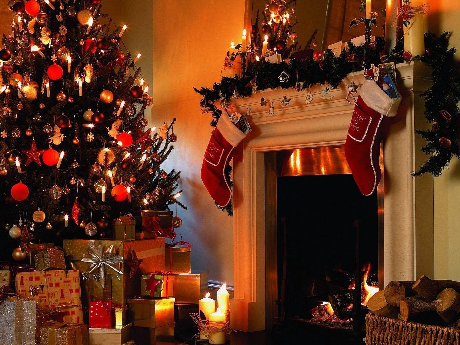 Photo- Decorative Christmas Fireplace- Decorating Fireplace mantel