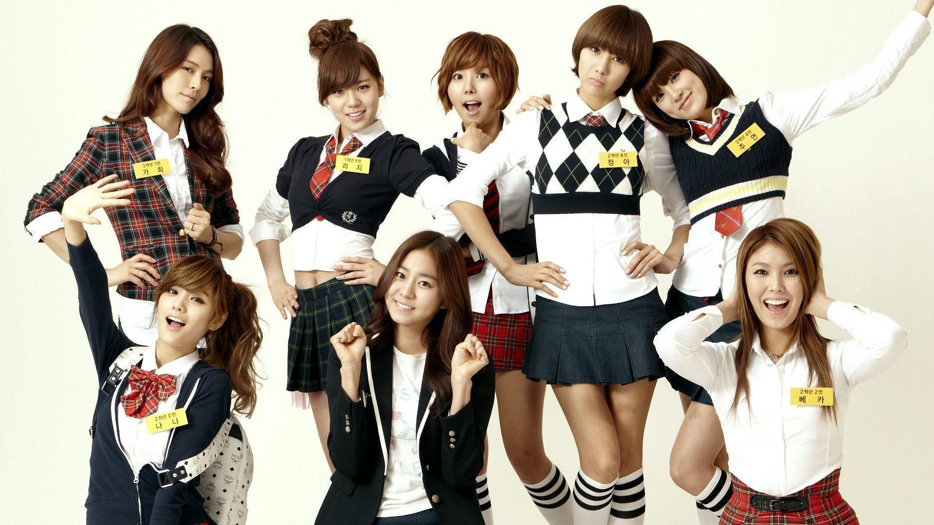 After School School Wallpaper