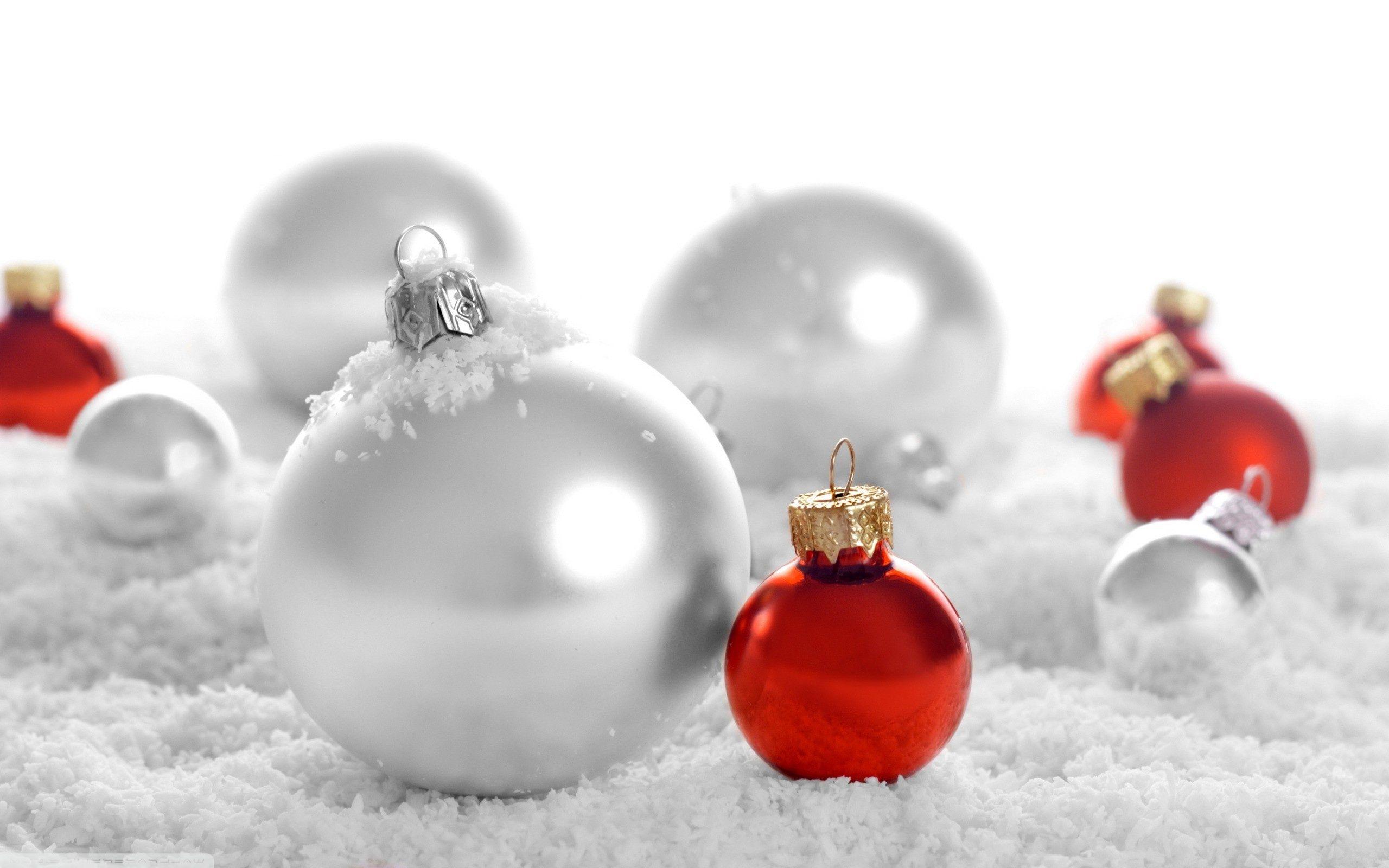 Silver and Red Christmas Balls Free and Wallpaper