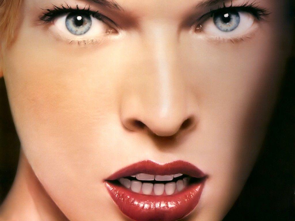 Desktop Wallpaper · Celebrities · Female · Milla Jovovich. Free
