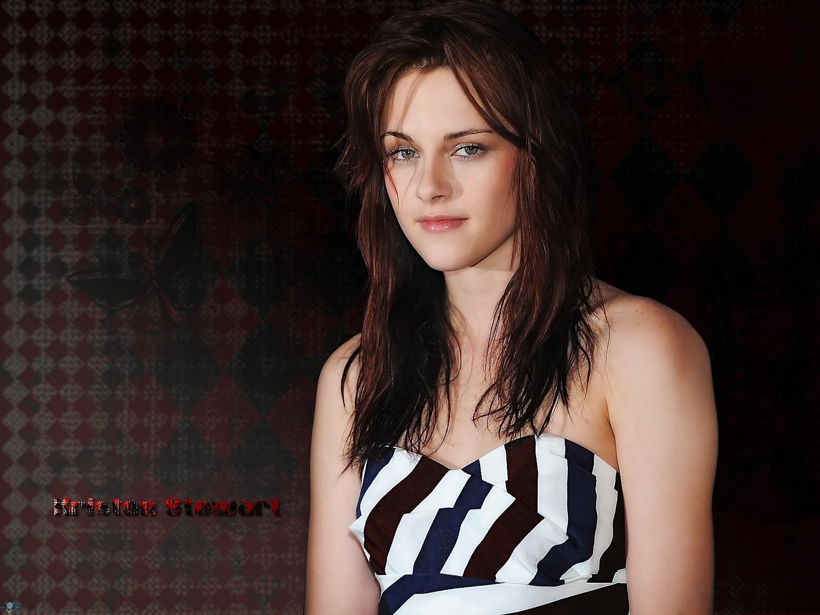 Download Cute Kristen Stewart Wallpaper. Full HD Wallpaper