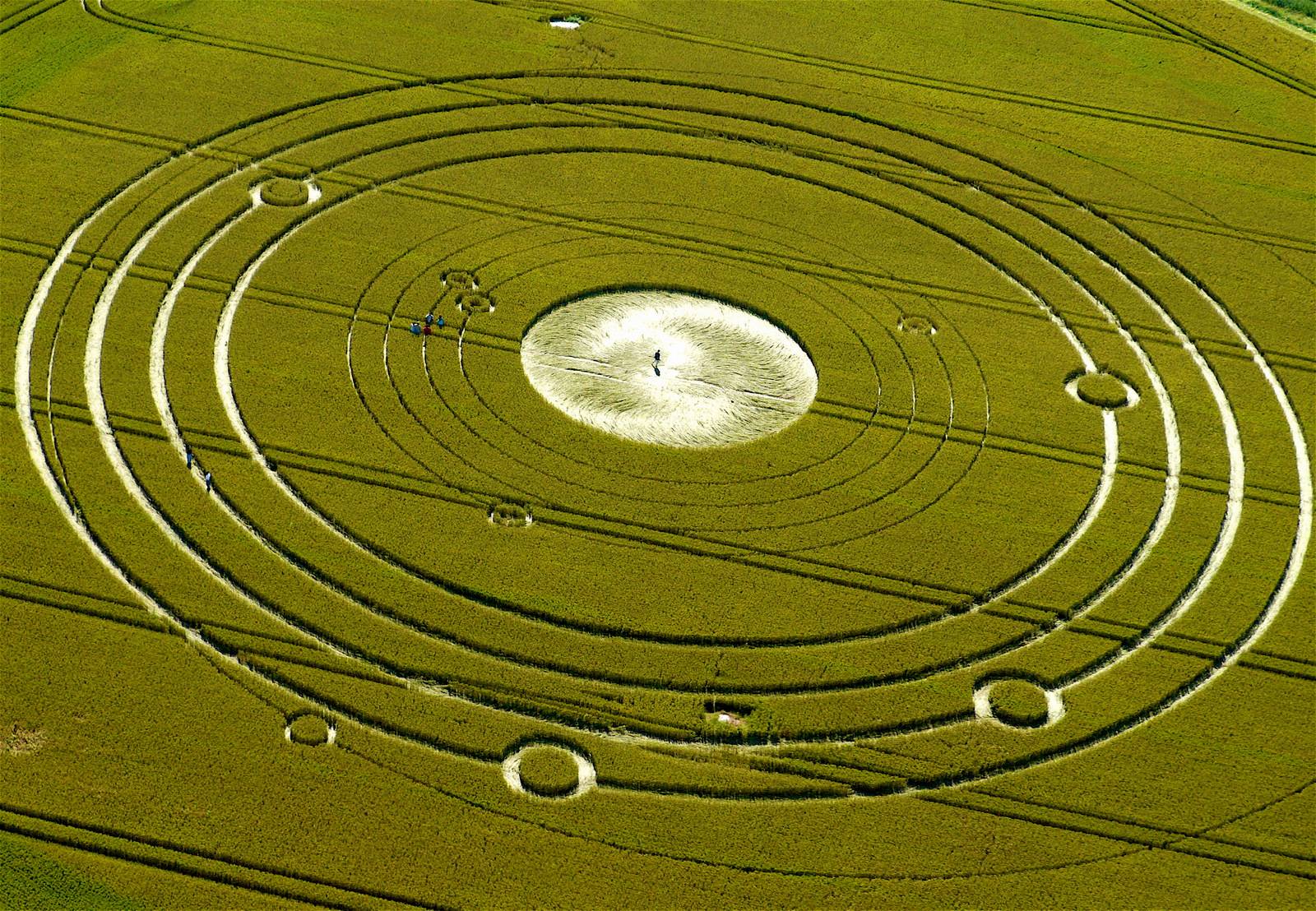 Alien Enigma: The Crop Circles