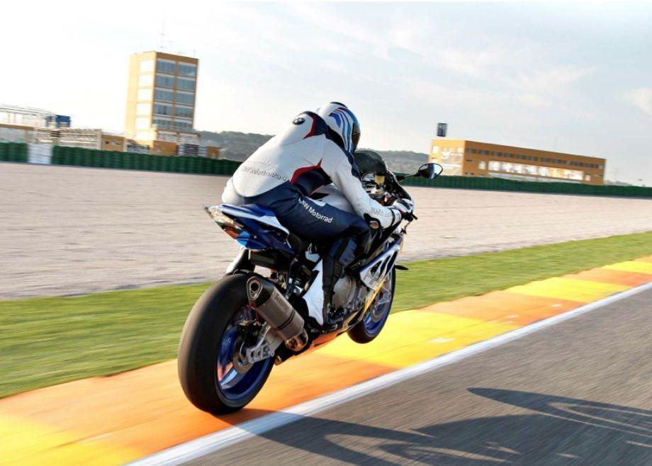 Wallpaper Photo Of The 2013 BMW S1000RR HP4 In High Res