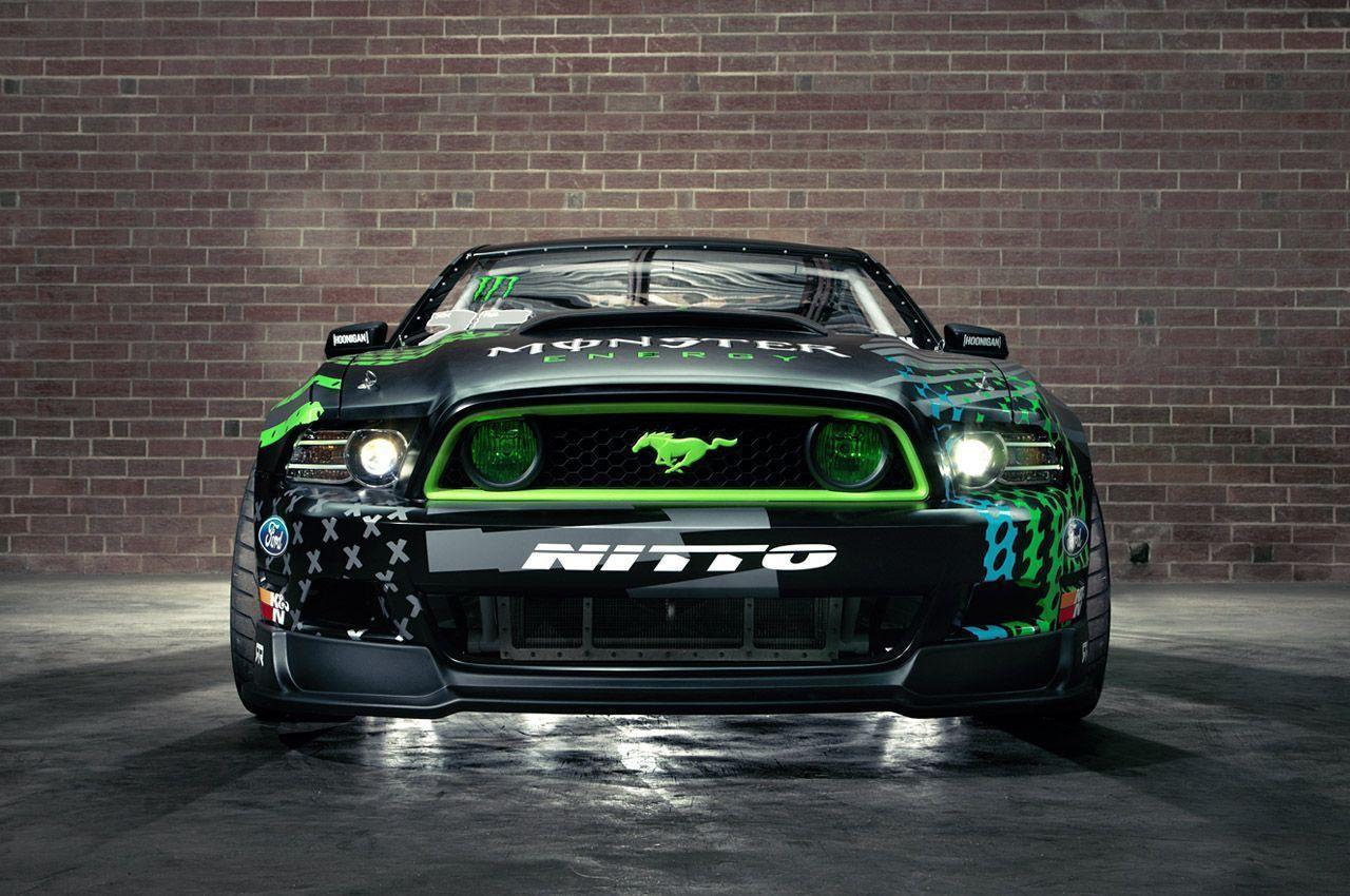 Green 2014 Mustang