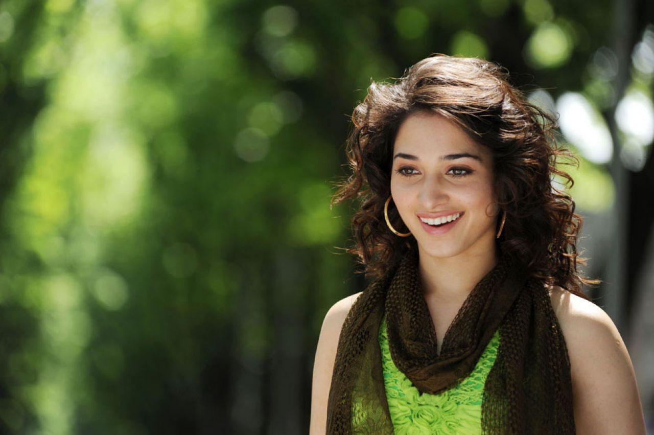 Tamanna Bhatia HD wallpaper