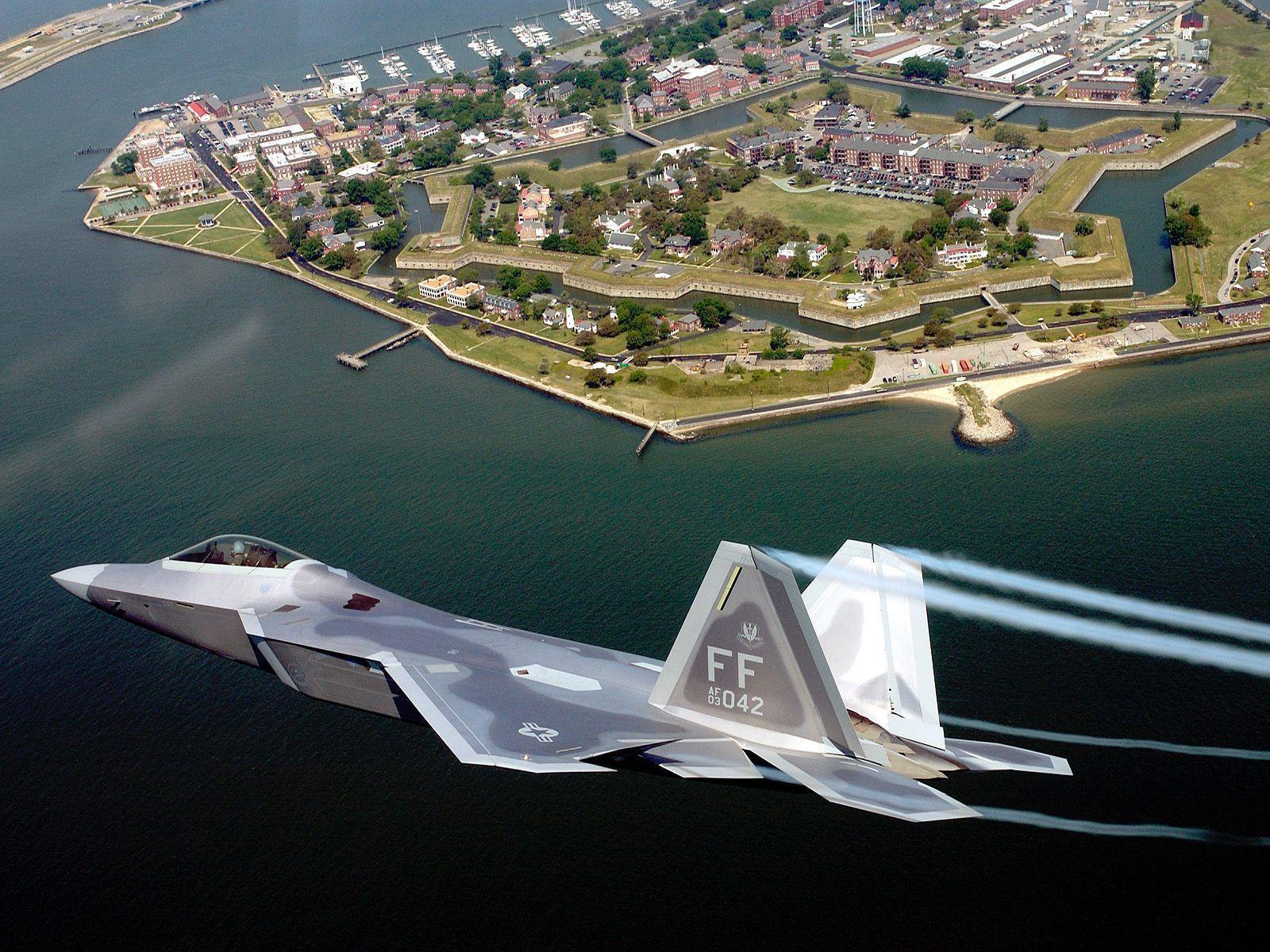 Desktop Wallpaper F 22 Raptor Fifth Generation Aircraft With