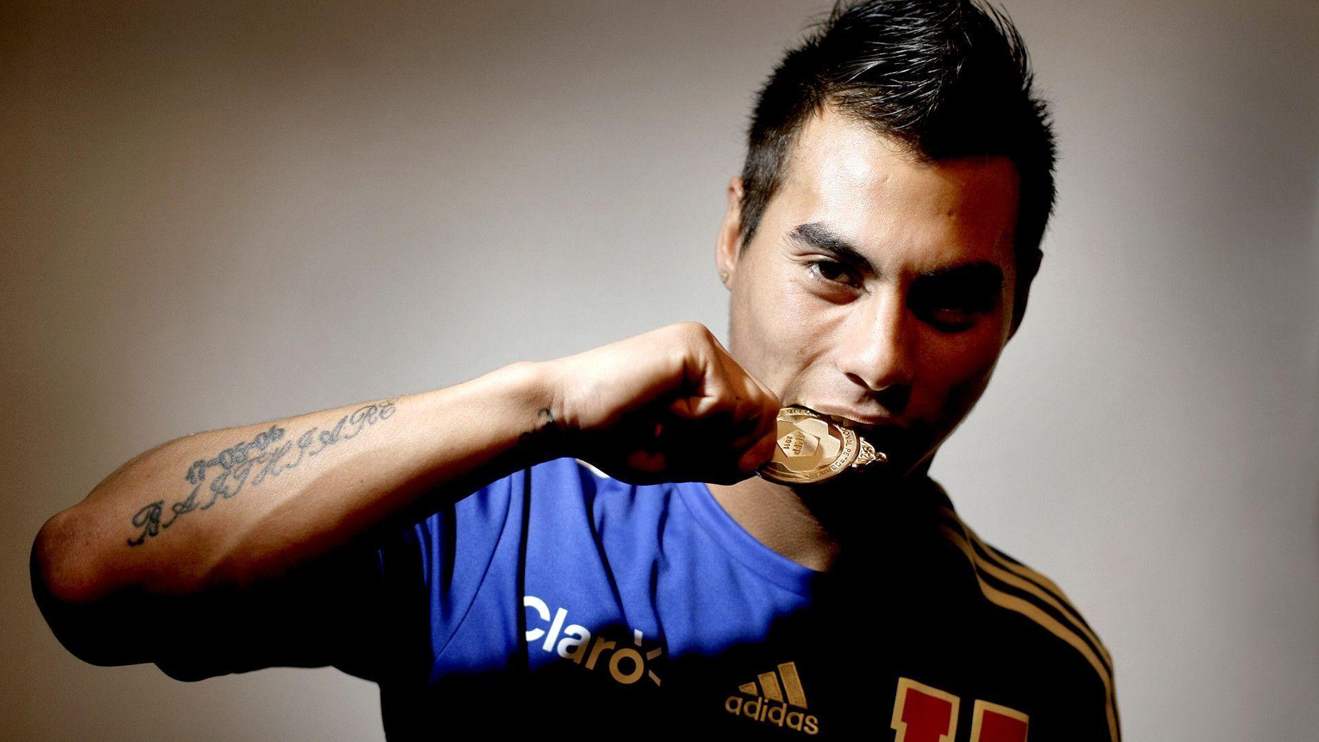 Eduardo vargas selfies vargas 2014 - فارغاس 2014