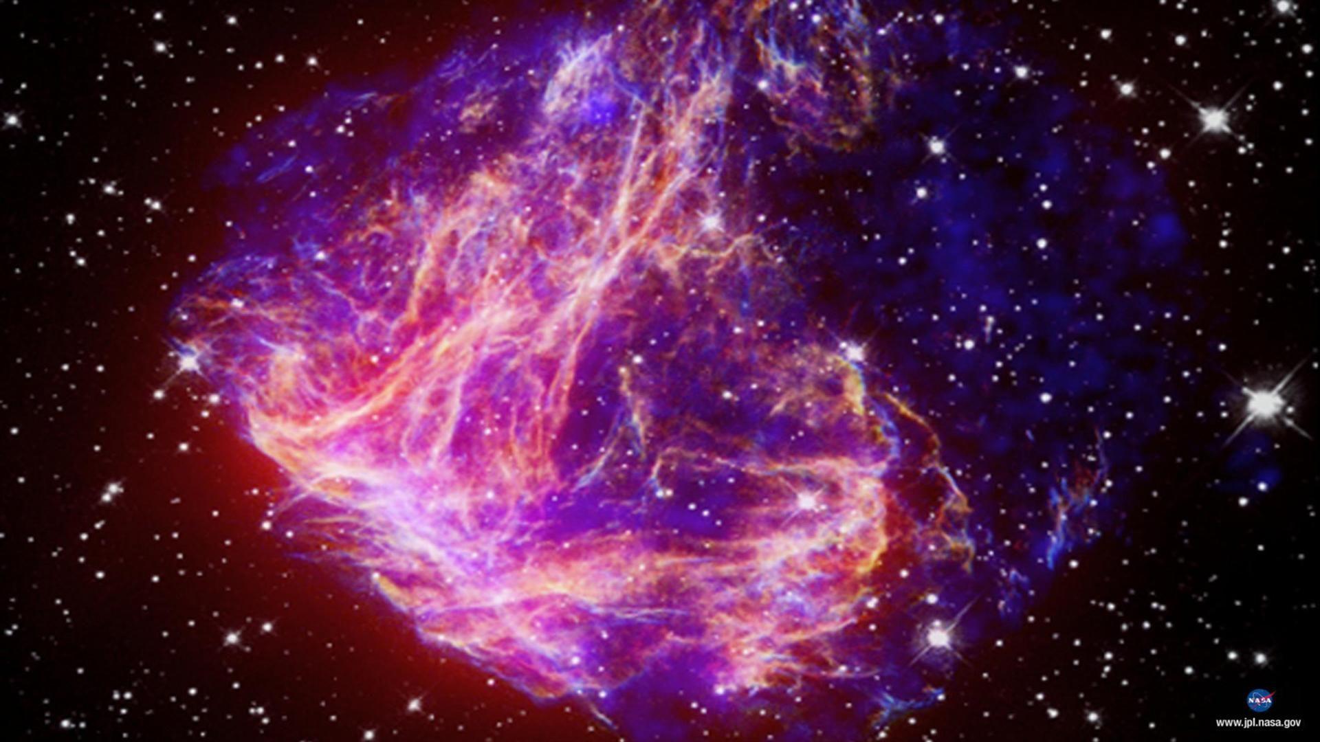 Large magellanic cloud in space free desktop background