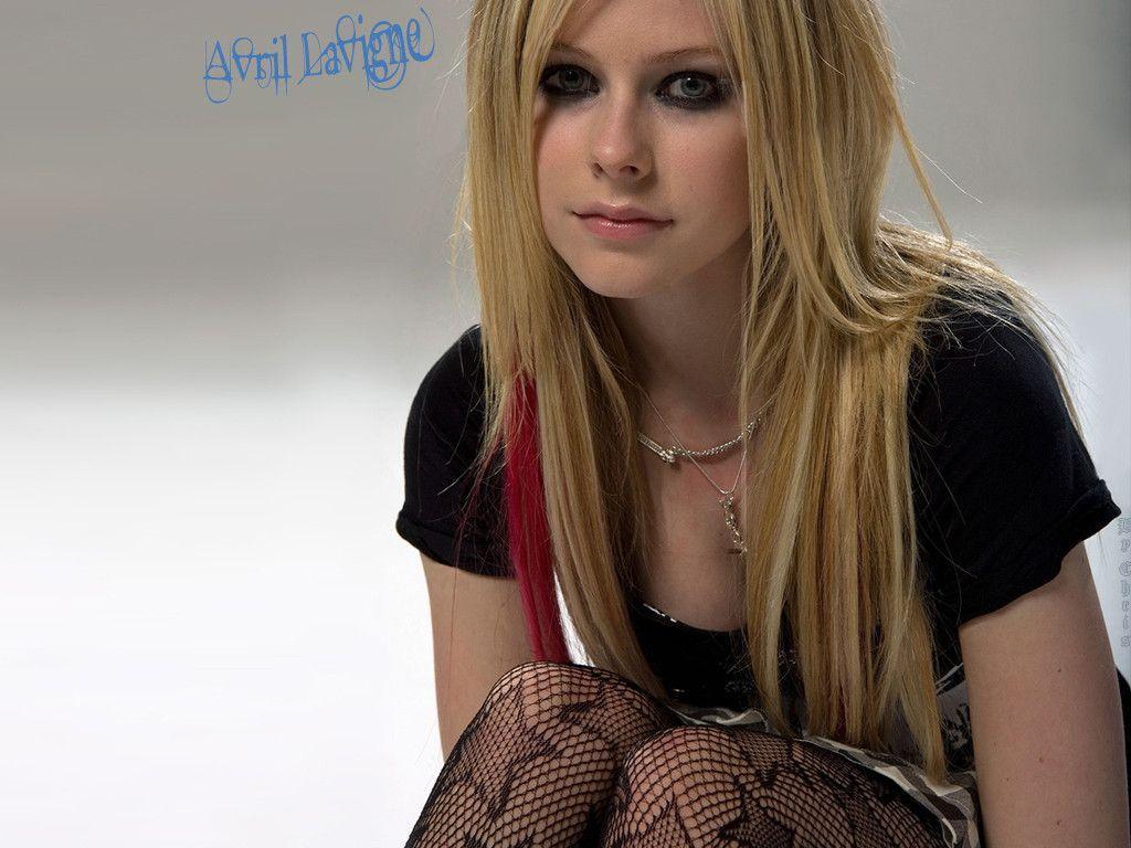 Avril Lavigne Wallpaper: Avril Lavigne Wallpaper Wallpaper