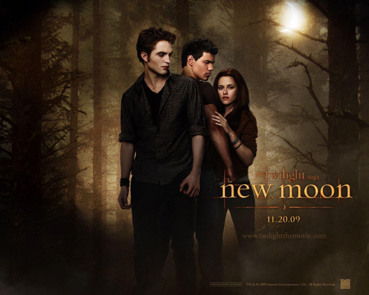 EXCLUSIVE New Moon photo Black Wallpaper