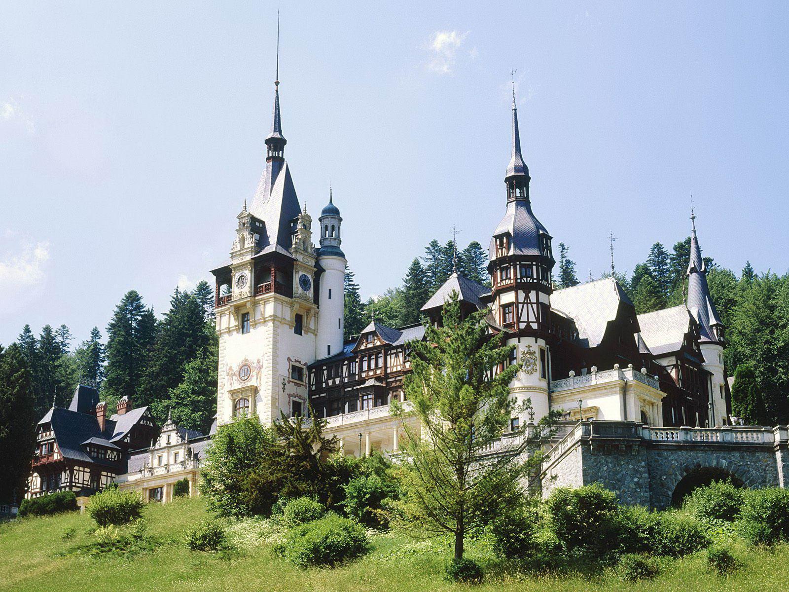 Peles castle Sinaia Transylvania Romania free desktop background