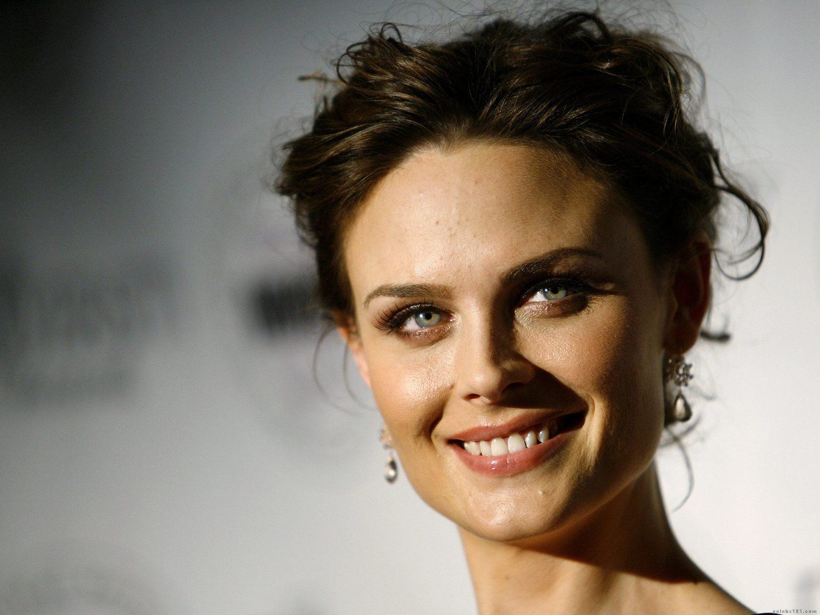 emily deschanel photo