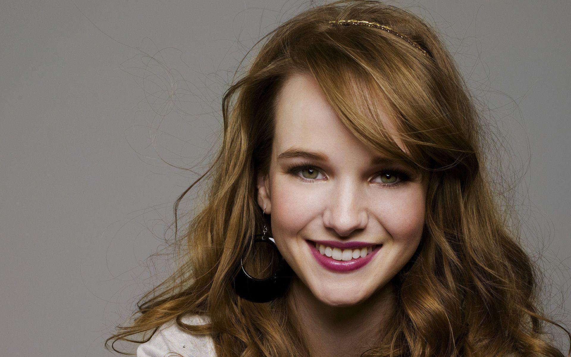 Kay Panabaker Randomizer widescreen wallpaper for your desktop