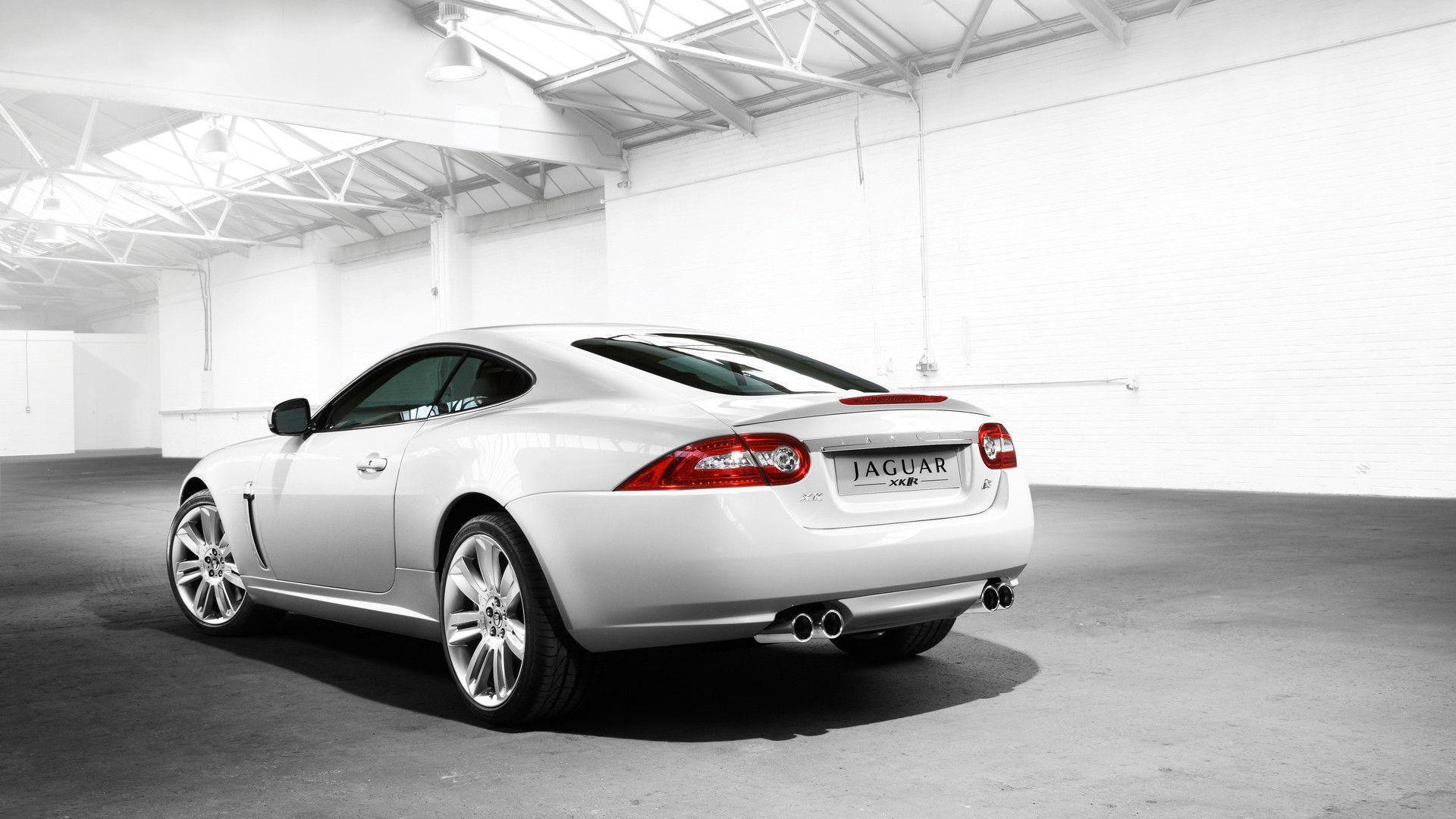 Jaguar XKR HDTV 1080p Wallpaper