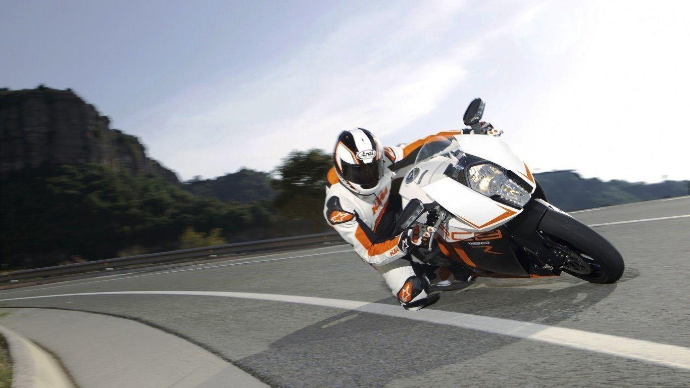 KTM RC8 R 1190 Review, Prices, Specs, and Picture