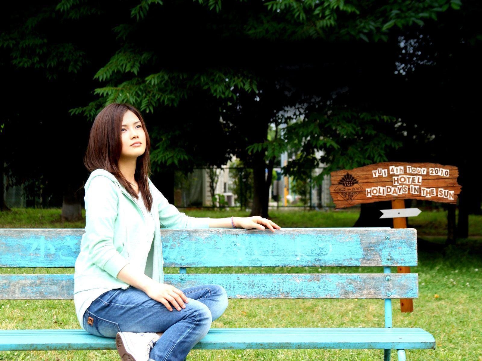 YUI wallpaper. The unofficial stuff are made by me, and