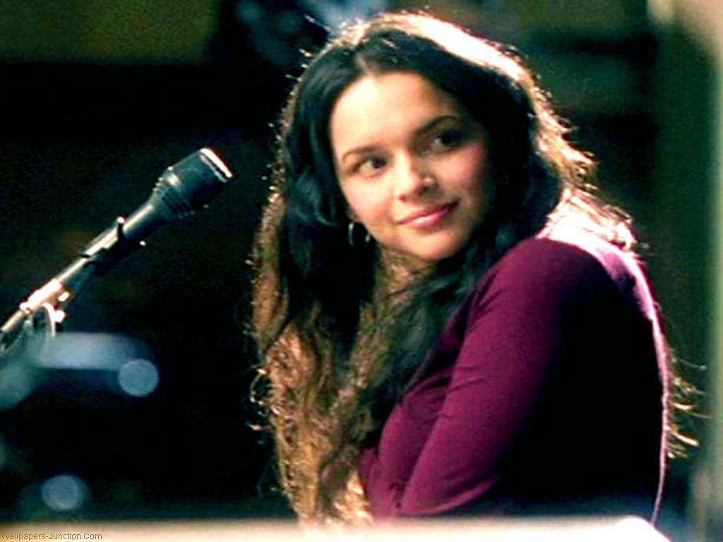 Norah Jones Hq Wallpaper