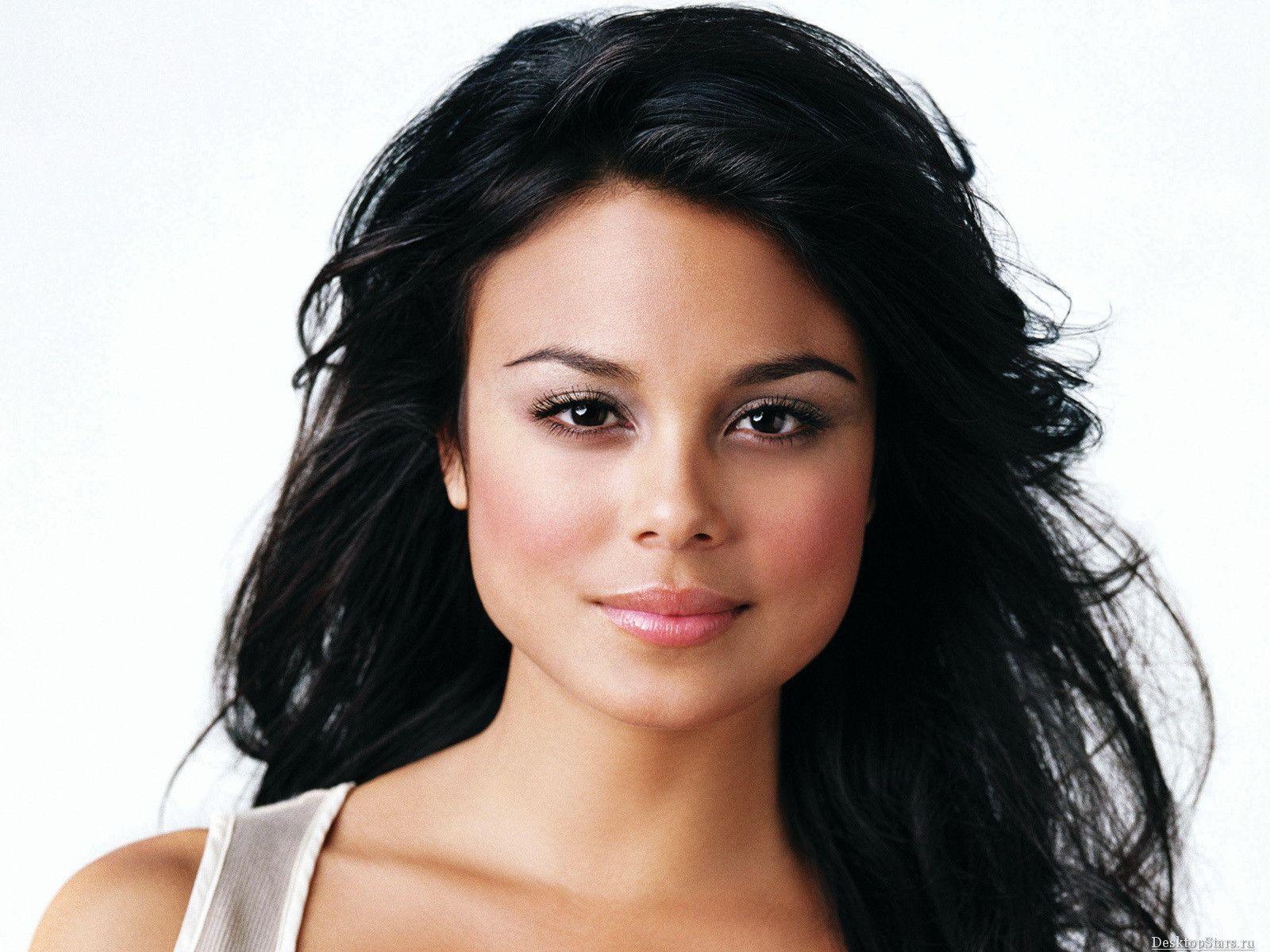 AmazingPict.com. Nathalie Kelley Wallpaper Photo