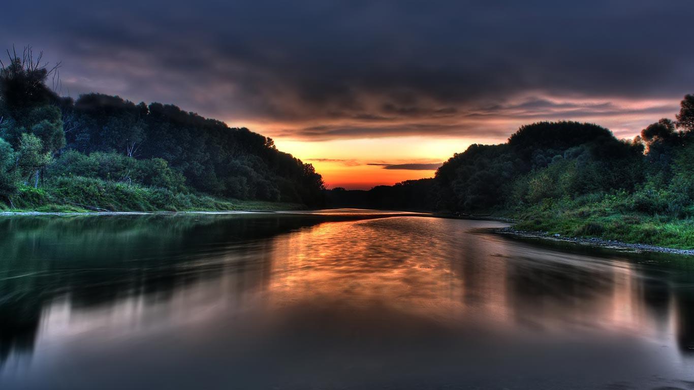 Desktop Wallpaper · Gallery · HD Notebook · River 1366x768 netbook