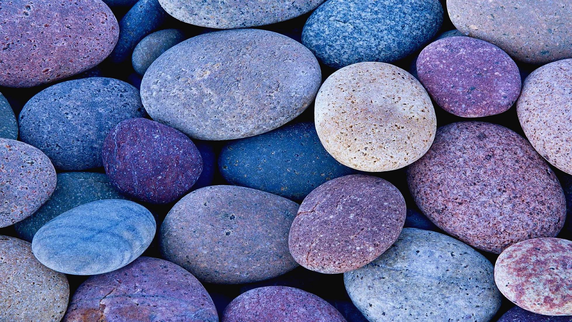 Beautiful Pebbles HD Wallpaper