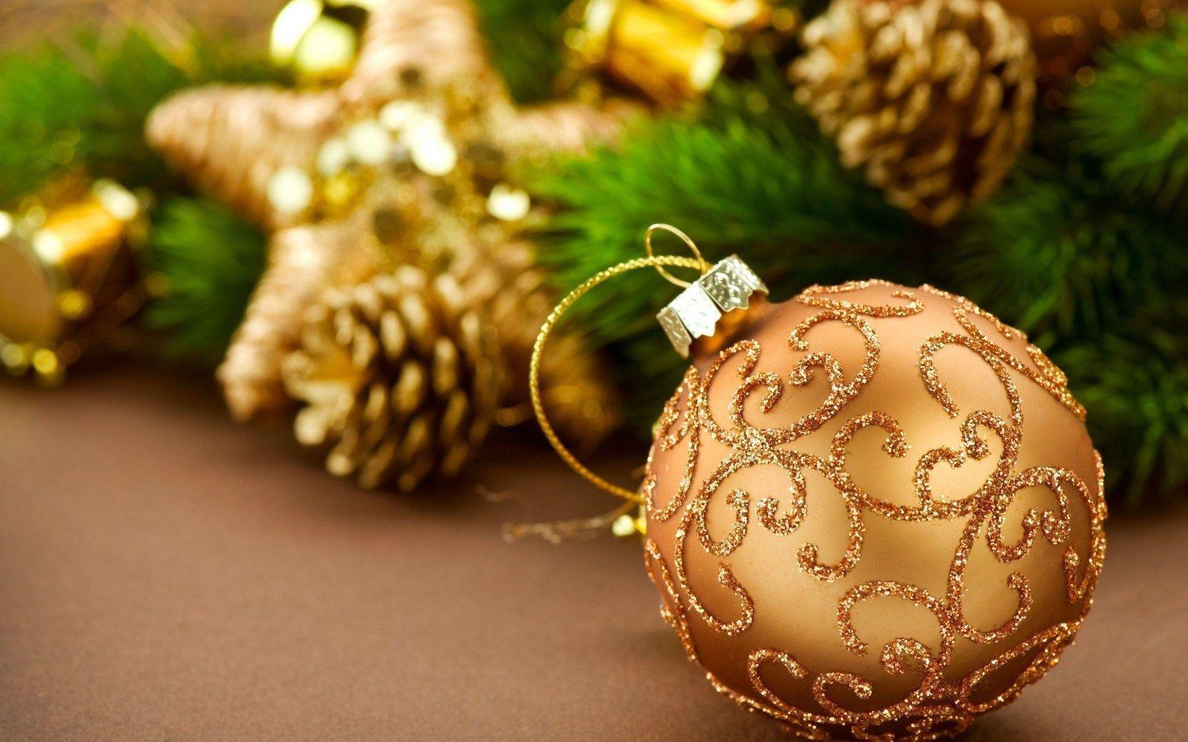 Christmas Decorations Pine Cones New Year Holiday HD Wallpaper