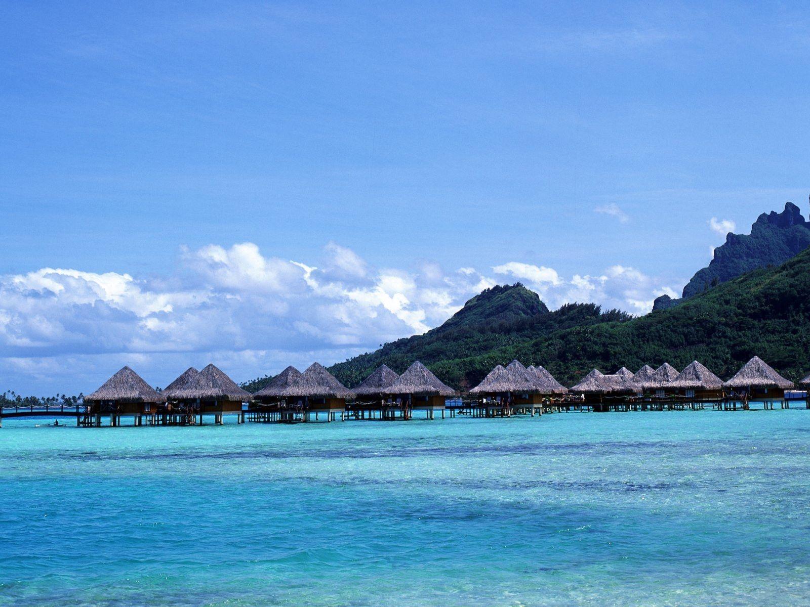 Tahiti, Dream and romantic tropical Garden of Eden, Ocean beach HD