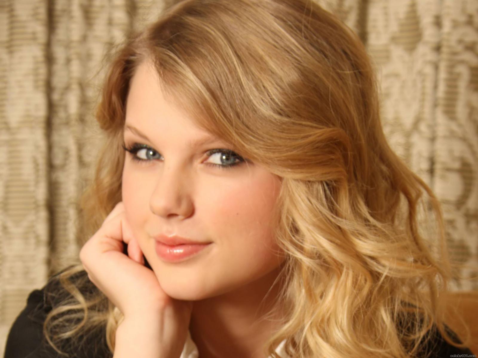 Taylor Swift Beautiful Girl HD Wallpaper