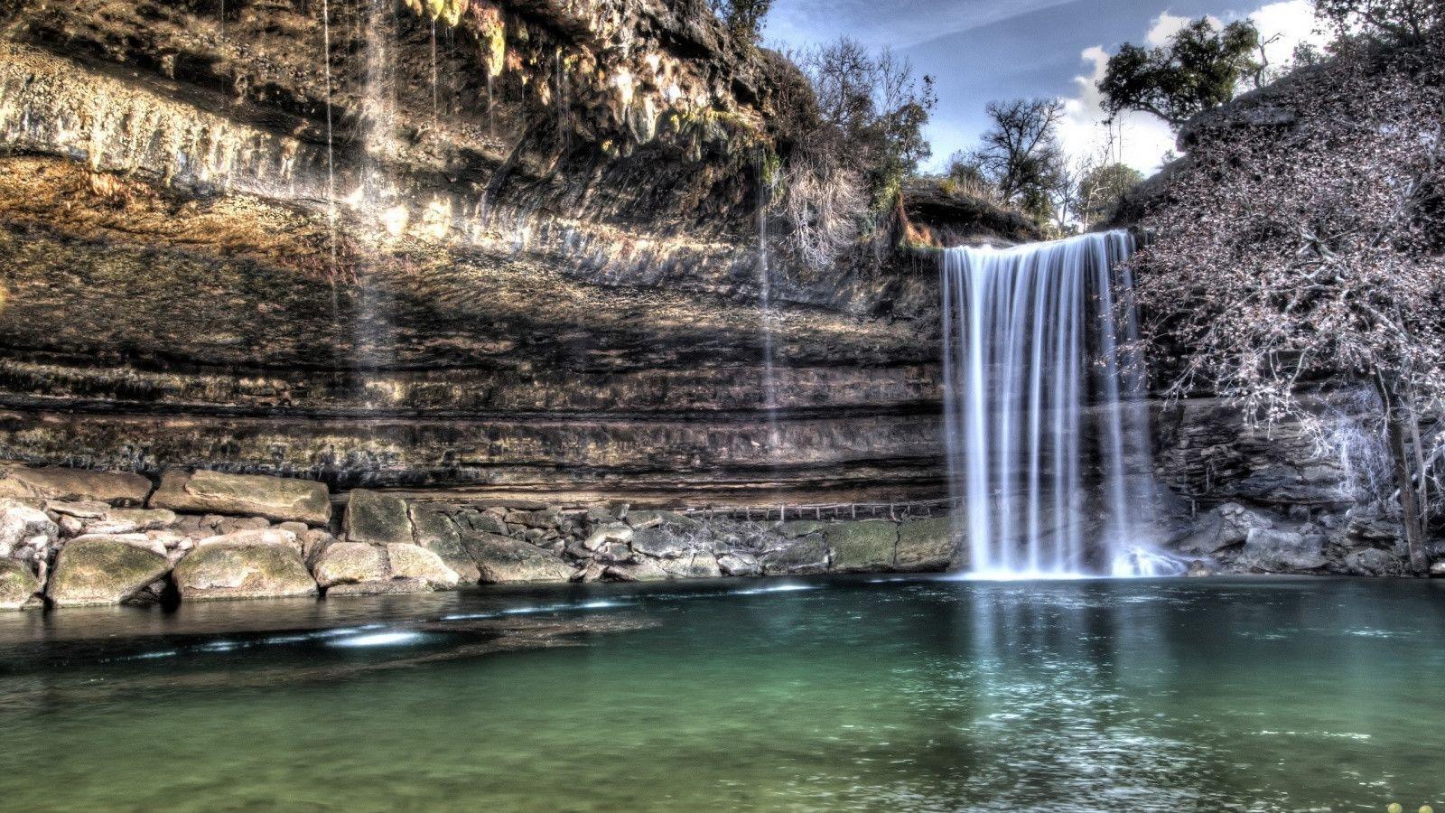 Canyon waterfall HD Wallpaper