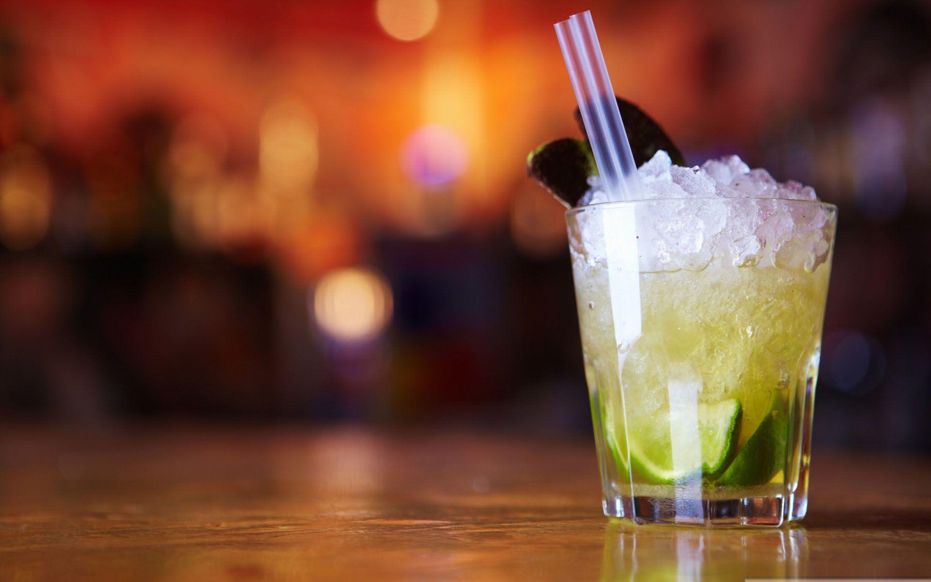 Widescreen Lime Cocktail Wallpapers