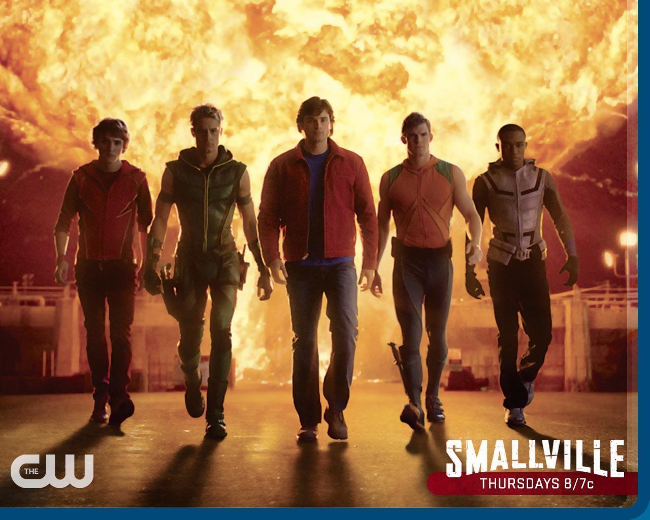 Wallpaper HD Smallville [Para Guardar Directamente]!