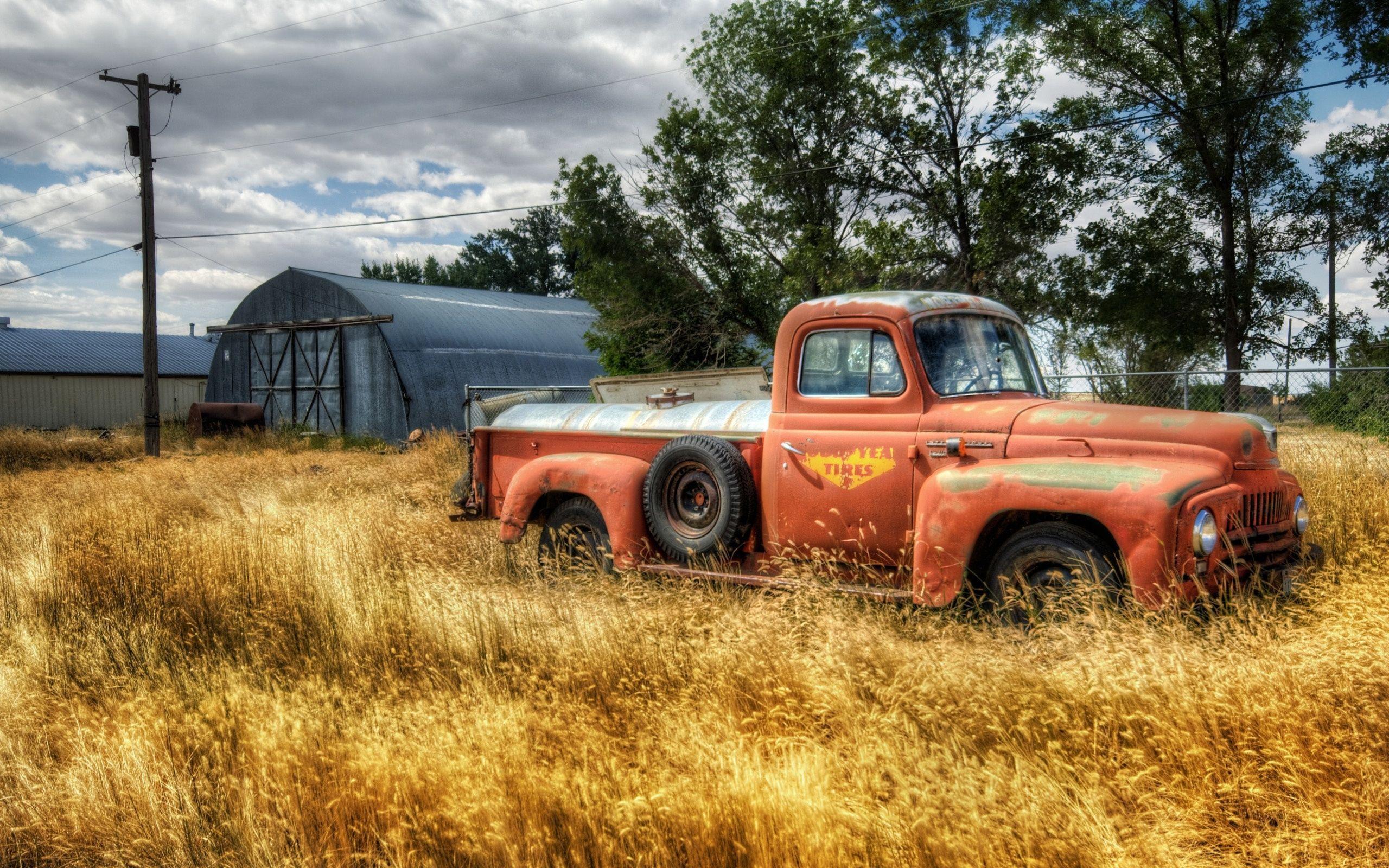 Old Pickup Red Truck Wallpaper and Photo (High Resolution Download)