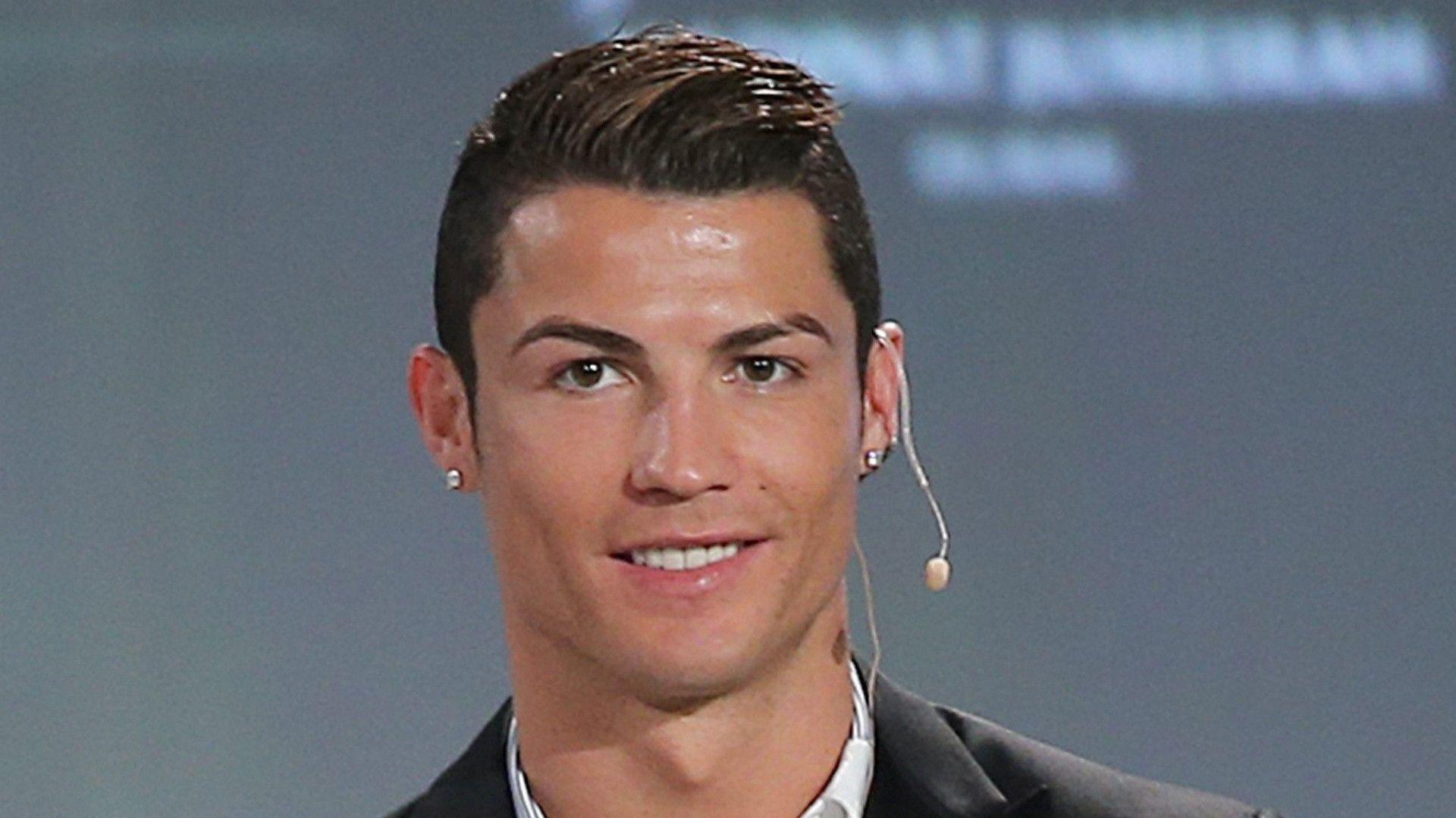 Cristiano Ronaldo New Hairstyles 2014 Sporteology