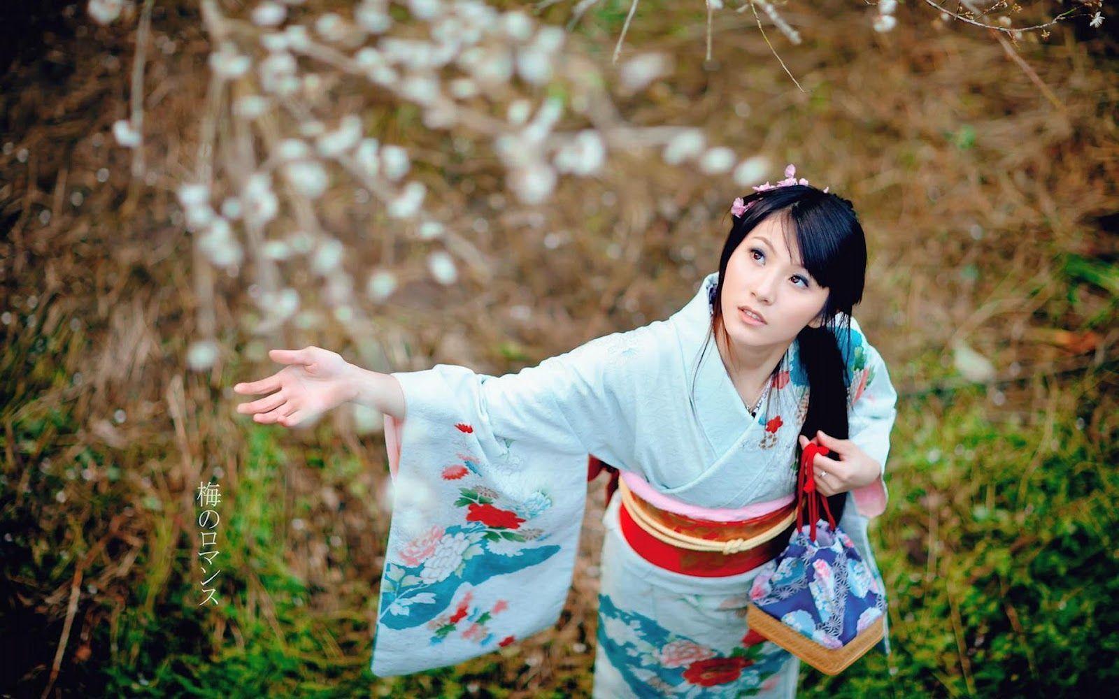 Girl Wearing Furisode Long Sleeved Kimono Wallpaper
