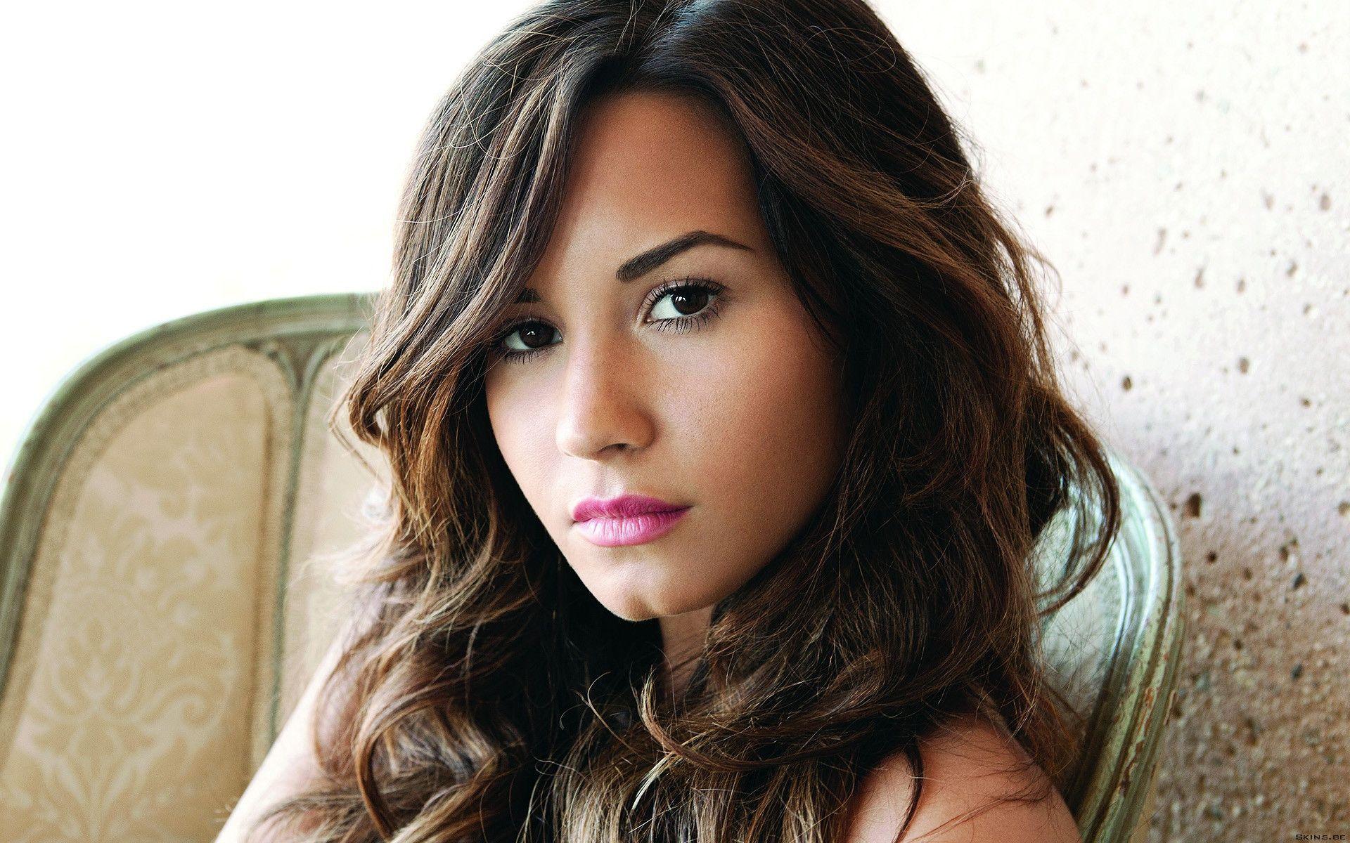 Demi Lovato Lovato Wallpaper
