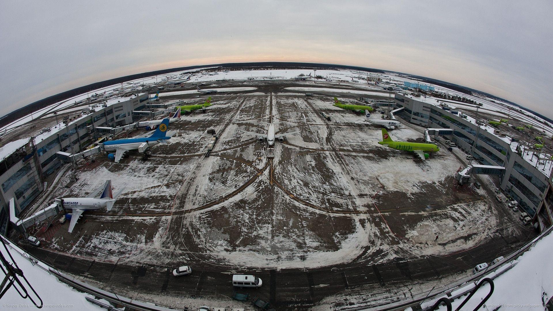 HD Airport Fisheye Shot Wallpaper