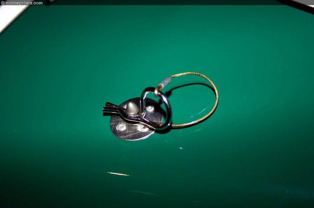 Oldsmobile Cutlass Skoal Bandit Image. Photo: 91