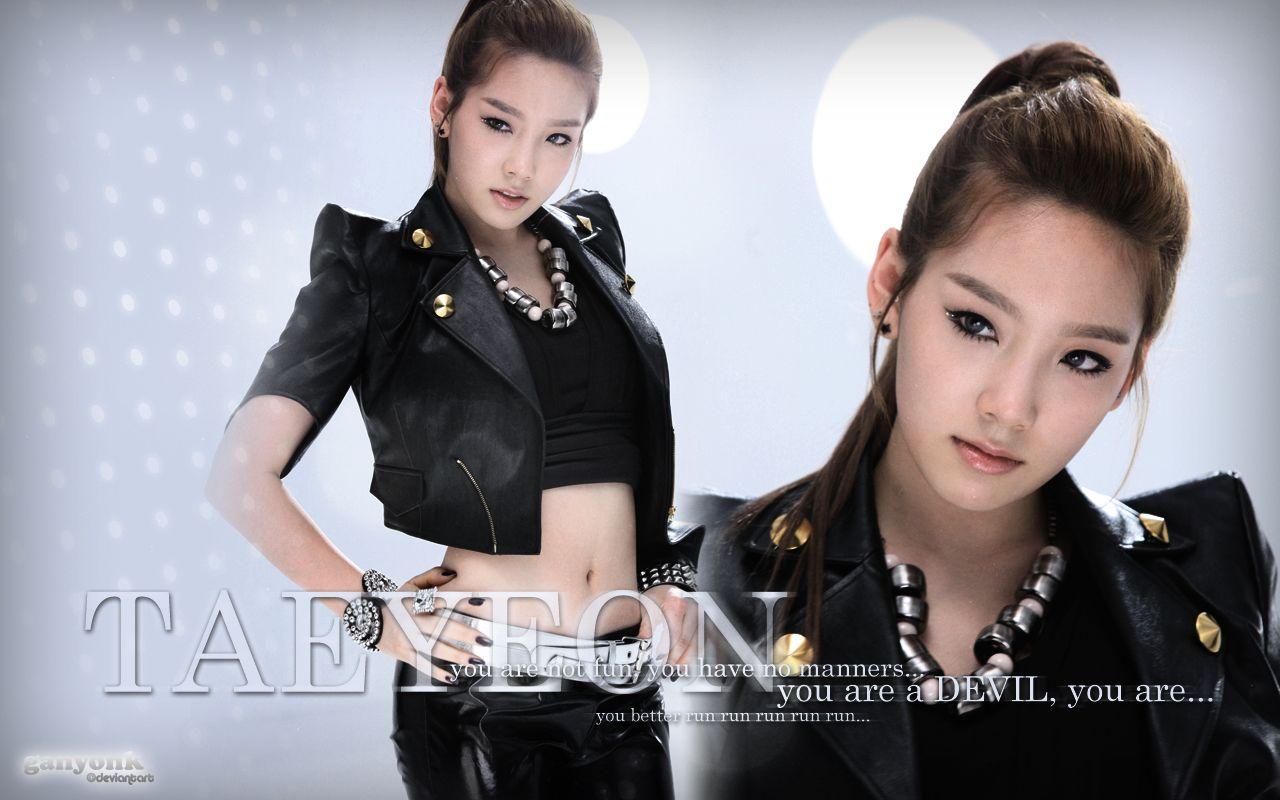 Jung Kim Taeyeon Kwon Yuri Im Yoona Kim Hyoye Wallpaper Download