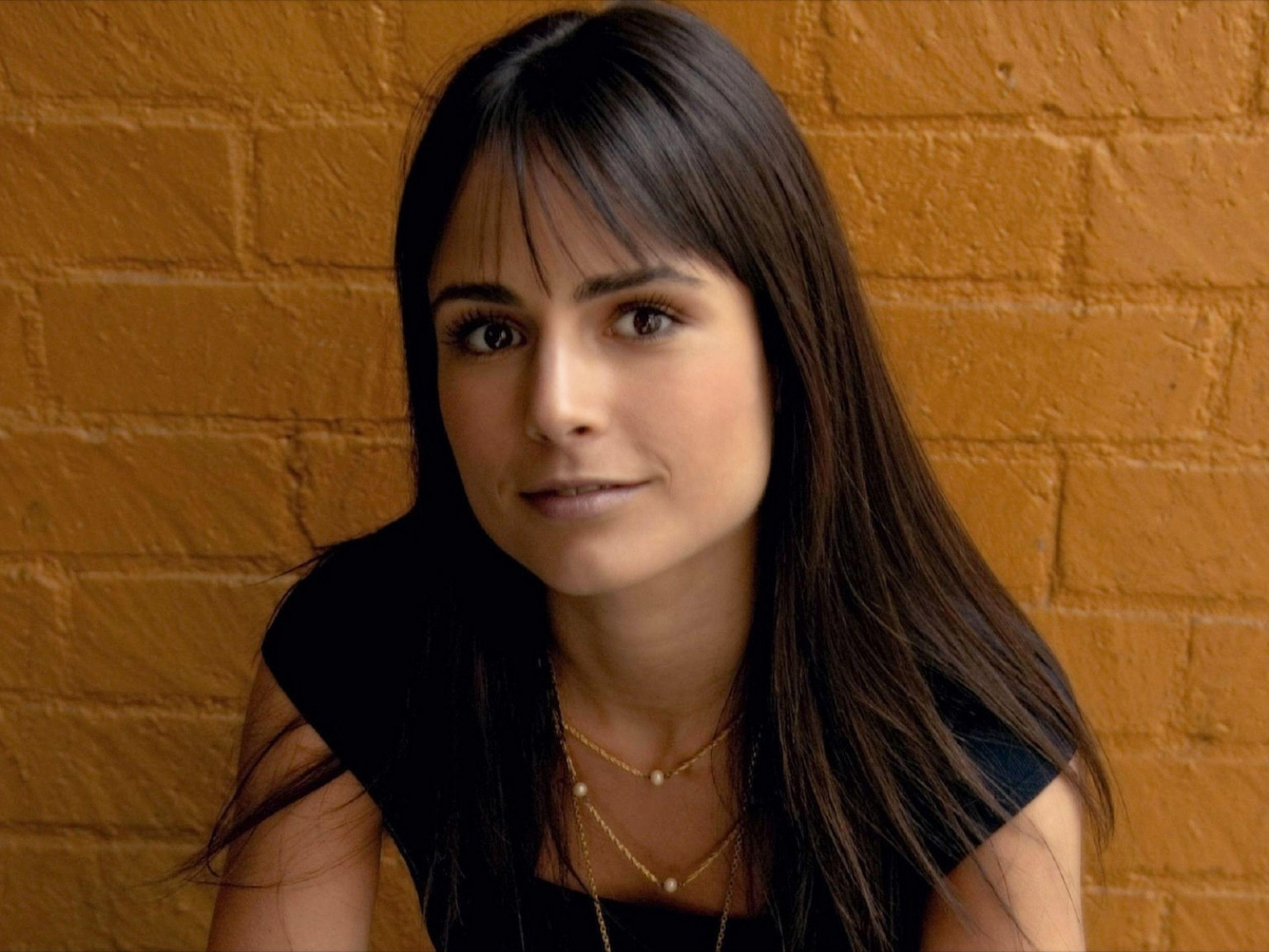 Jordana brewster many hair styles, Does anyone think