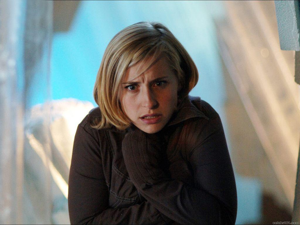 Allison Mack Wallpapers - Wallpaper Cave