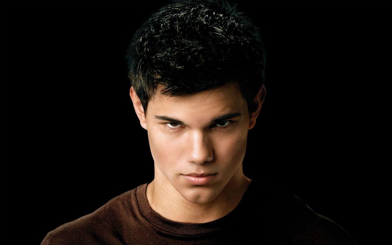 Little Bit Of Resentment Twilight Star Gets Candid About Playing Jacob  Black  IMDb