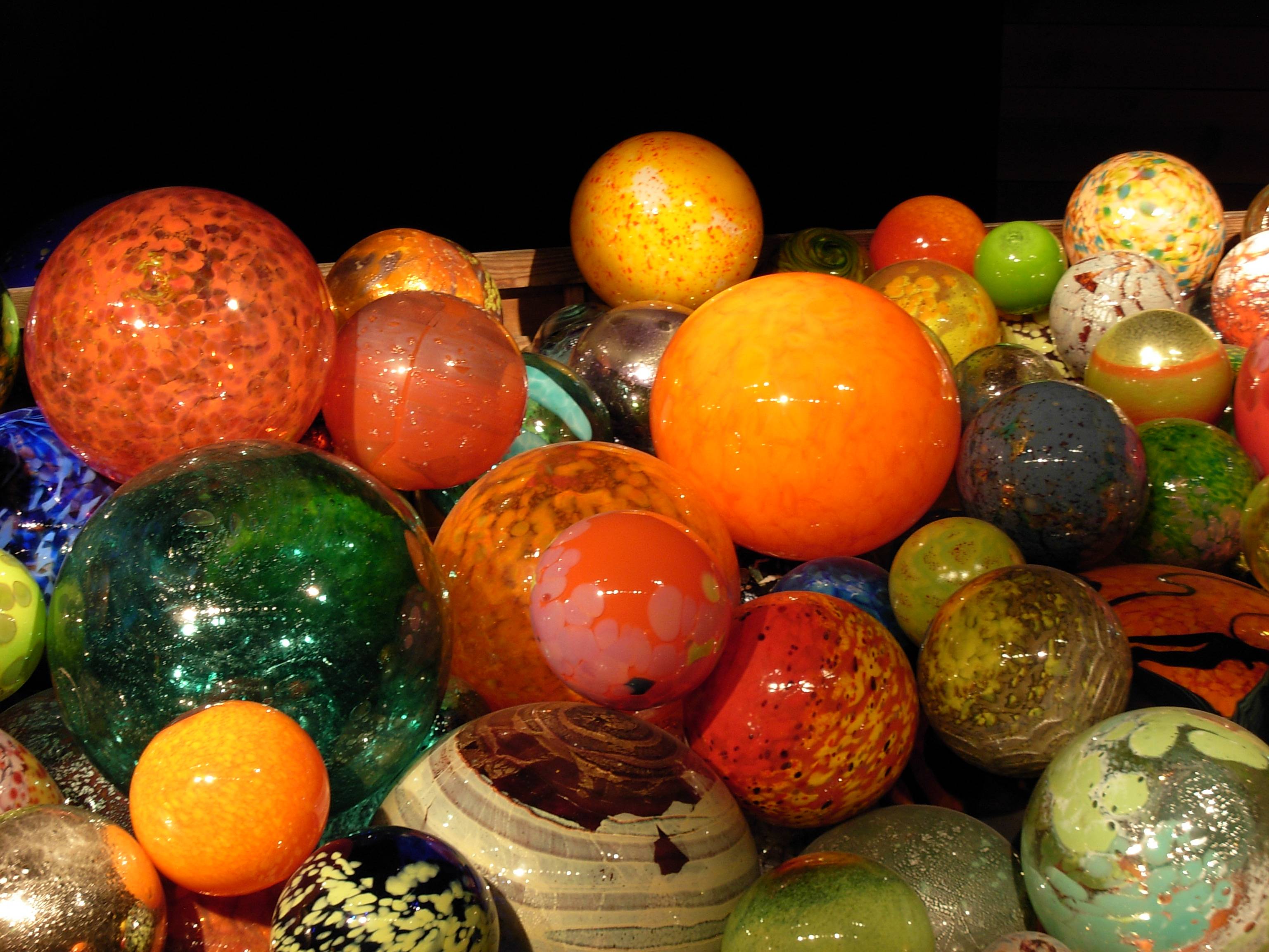 chihuly glass balls HD wallpaper. Wallpaper desktop, Free