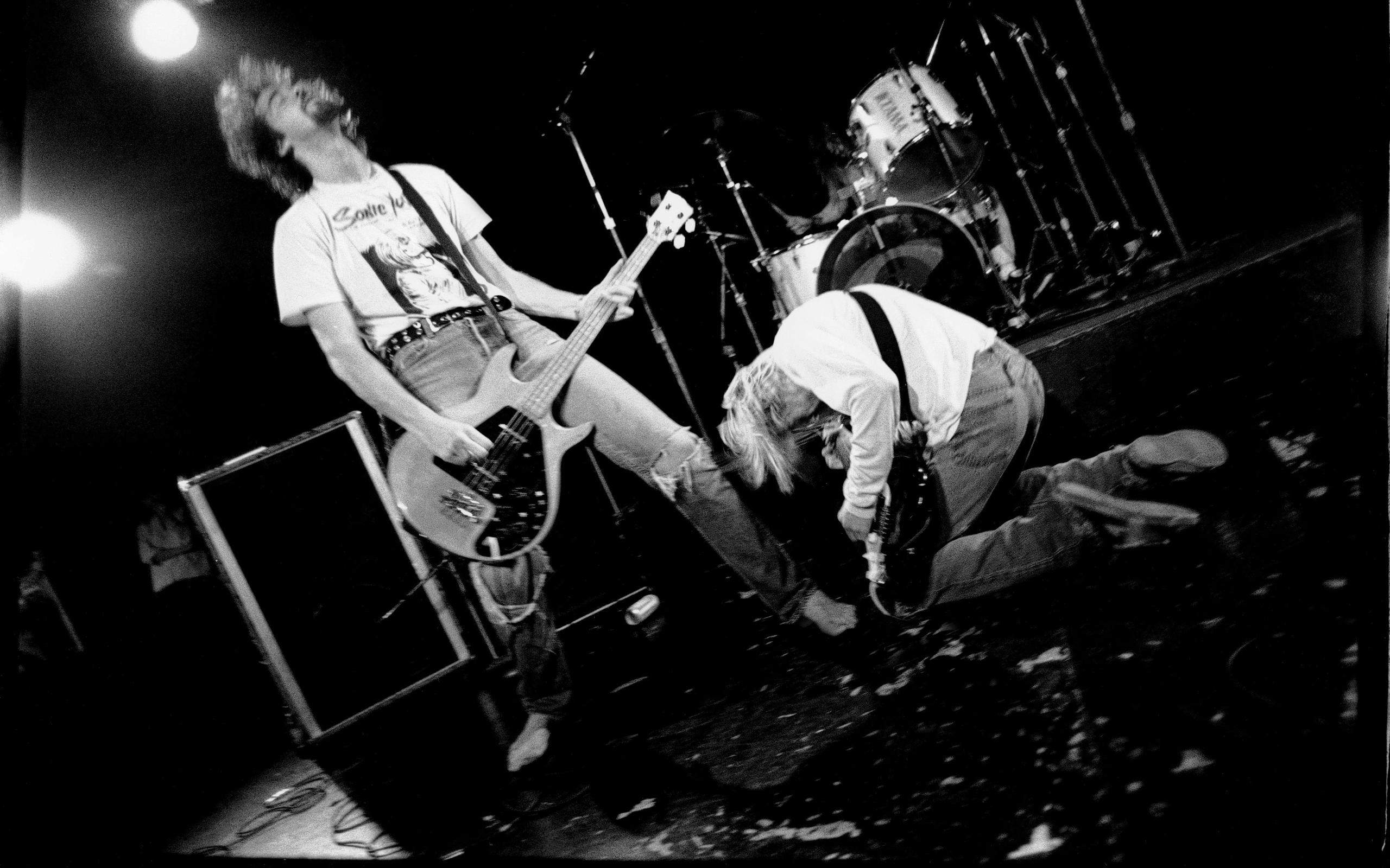 Black and White Nirvana Live