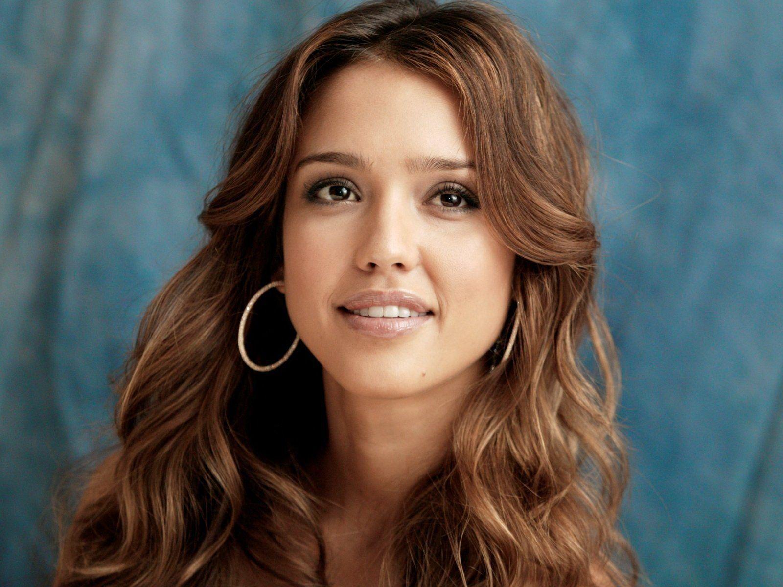 Jessica Alba 2011 Wallpapers