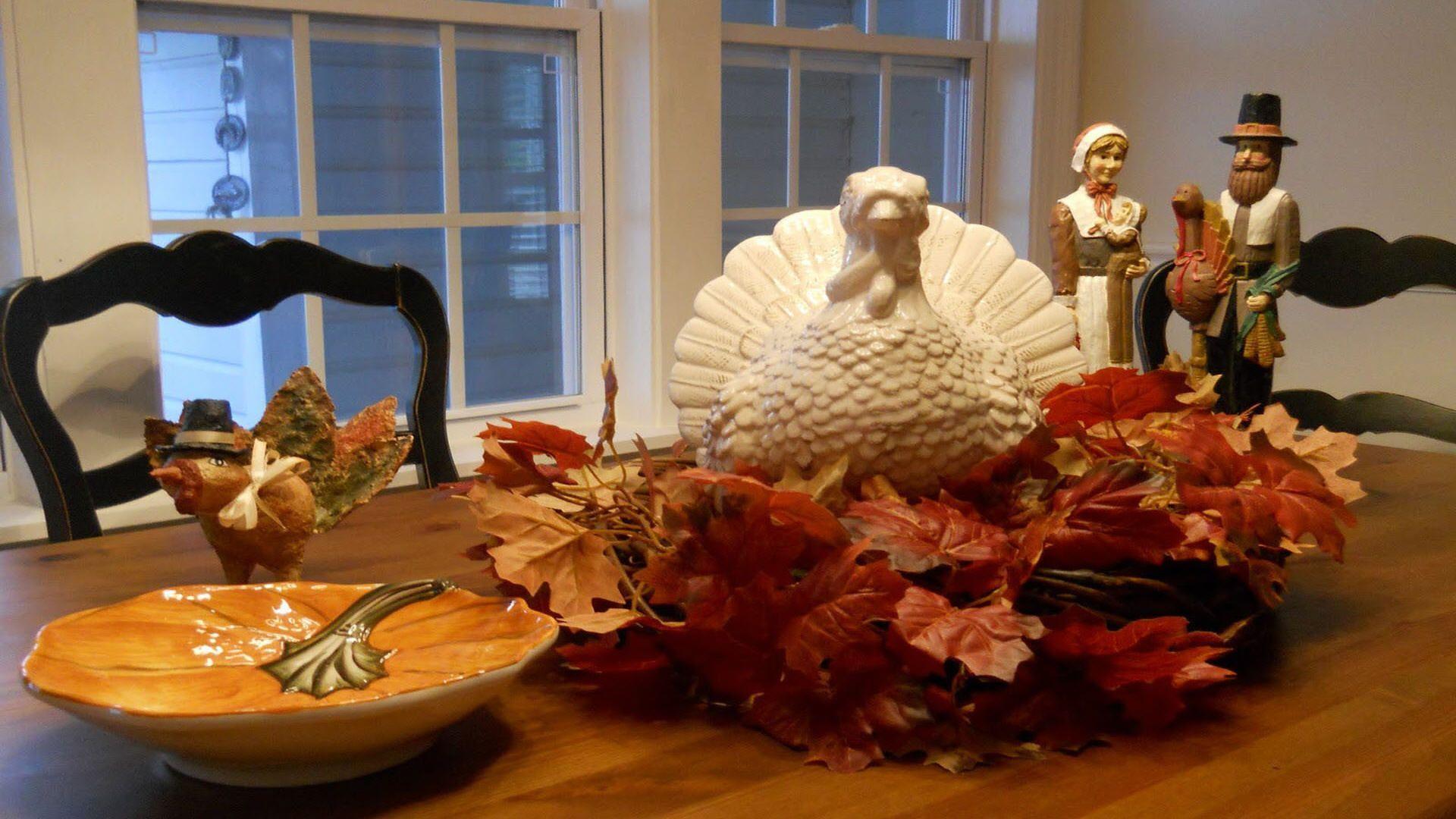 Download Fantastic 2013 Thanksgiving Background Wallpaper. Full