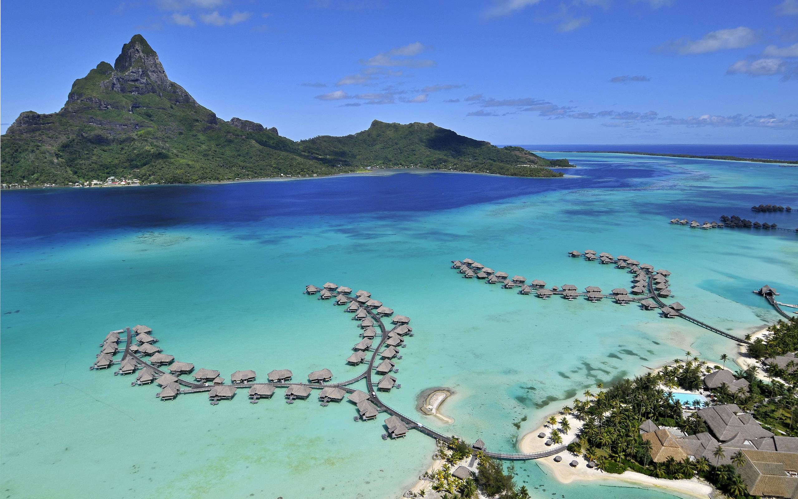 Stunning Bora Bora widescreen wallpaper. Wide