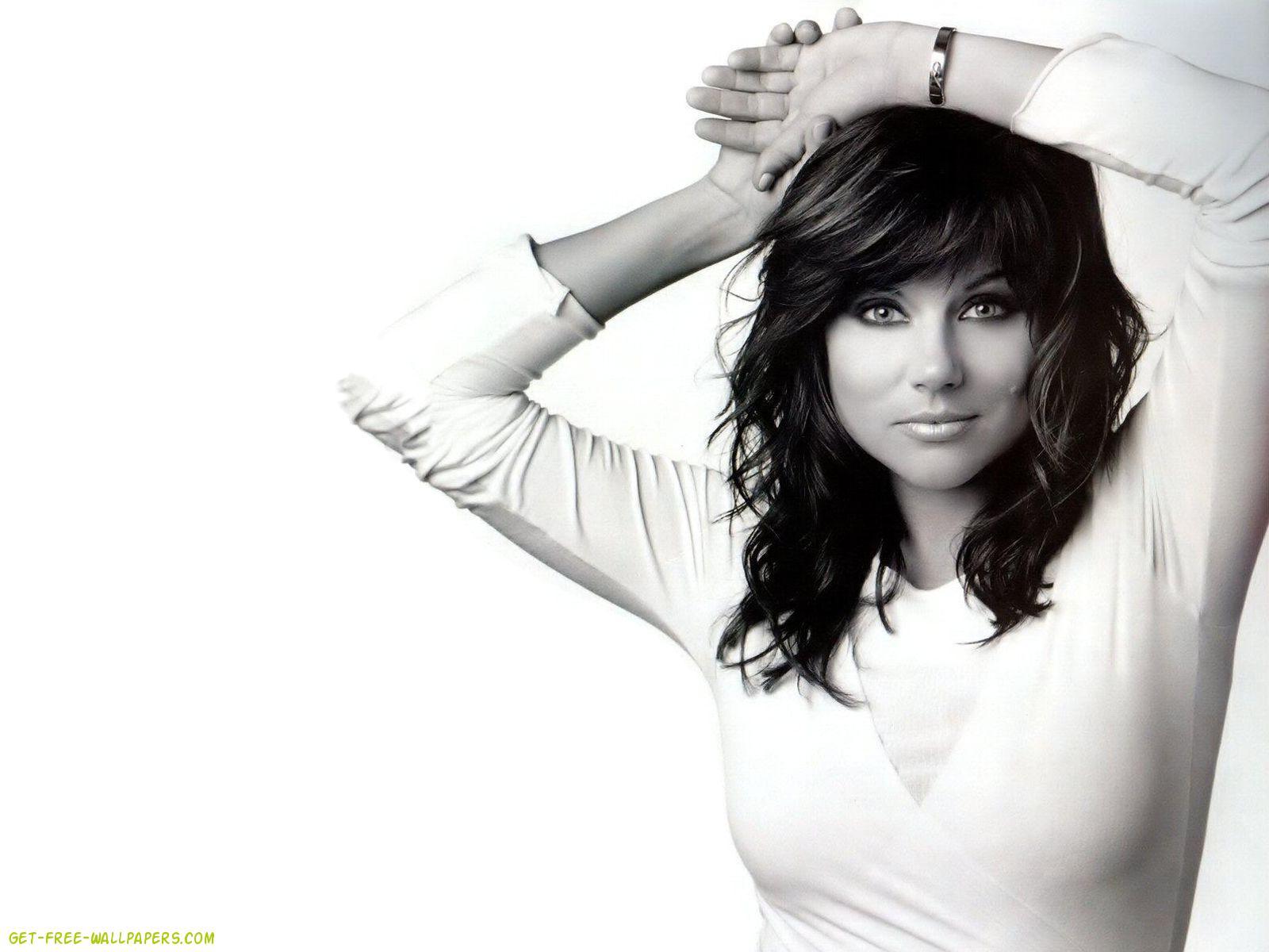Download Tiffani Amber Thiessen Wallpaper
