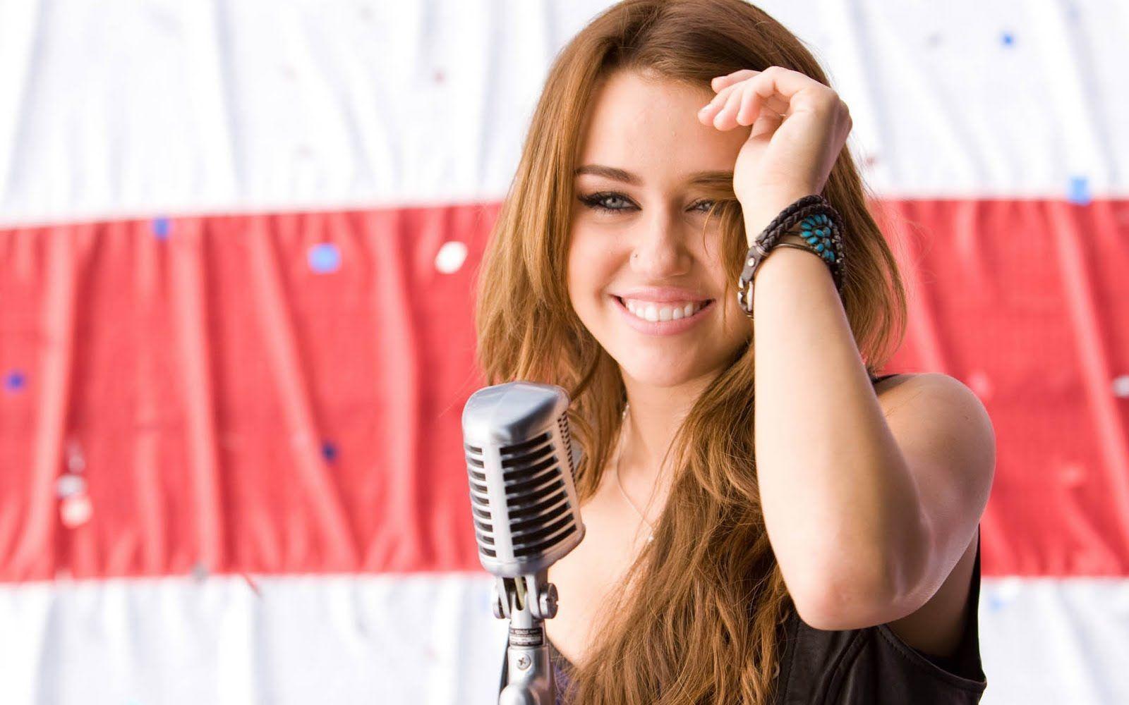 Miley Cyrus hollywood stars Wallpaper